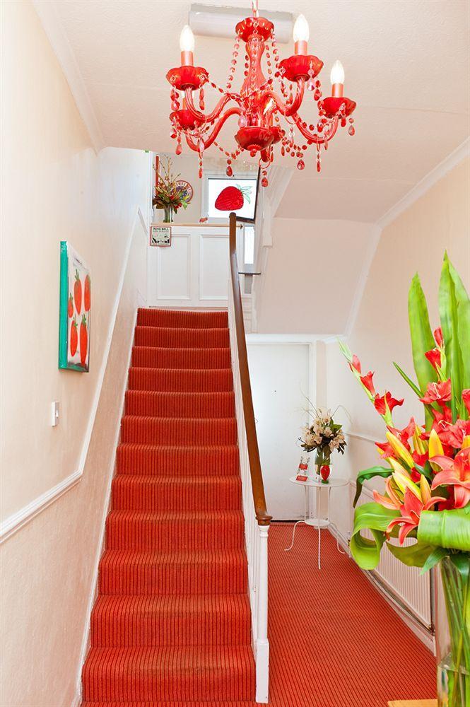 Hotel Strawberry Fields Hove Esterno foto