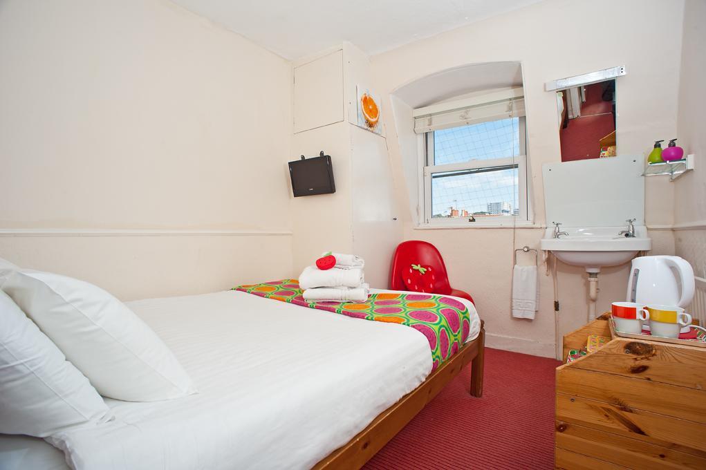 Hotel Strawberry Fields Hove Esterno foto
