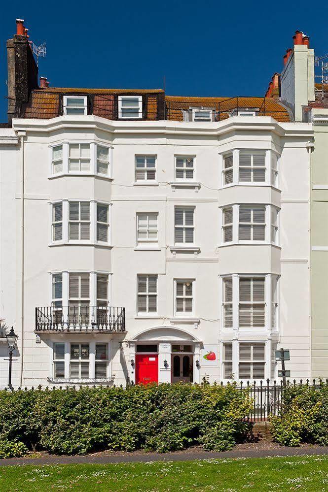 Hotel Strawberry Fields Hove Esterno foto